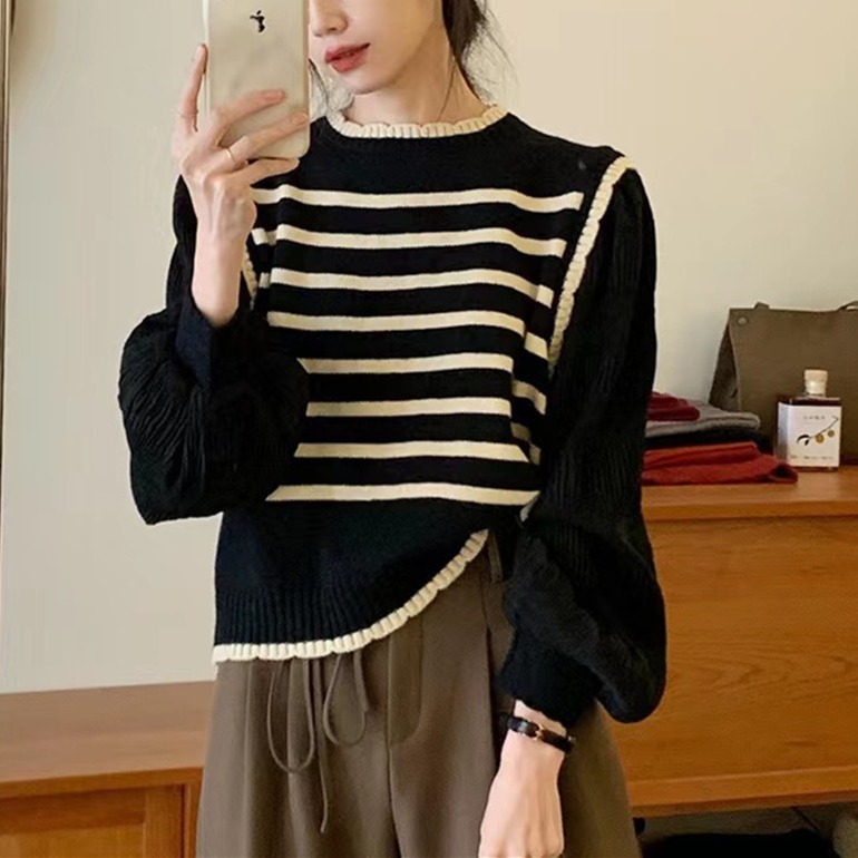 Fake Two-piece Shirt Stitching Knitwear Women's Early Spring New Design Sense Small Casual Short Top Women's Trendy