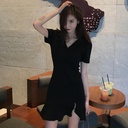 不规则连衣裙女装夏新款韩版女装修身V领短袖小黑裙高腰包臀裙子