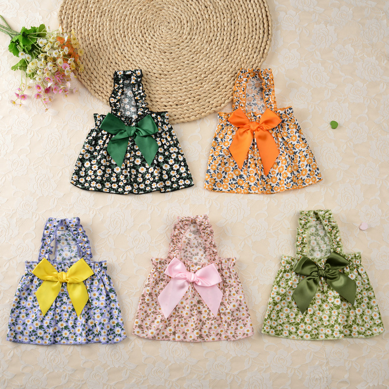 New Spring and Summer Small Wrinkle Chrysanthemum Shoulder Strap Dress Cotton Princess Dress Pet Clothes Elasto Dog Clothes Ladies Dress